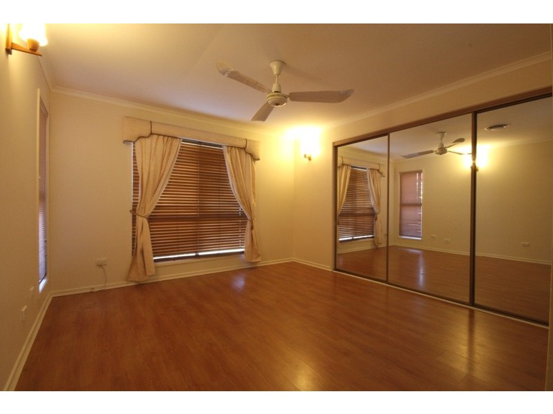 18 Seafern Street, Sunnybank Hills QLD 4109