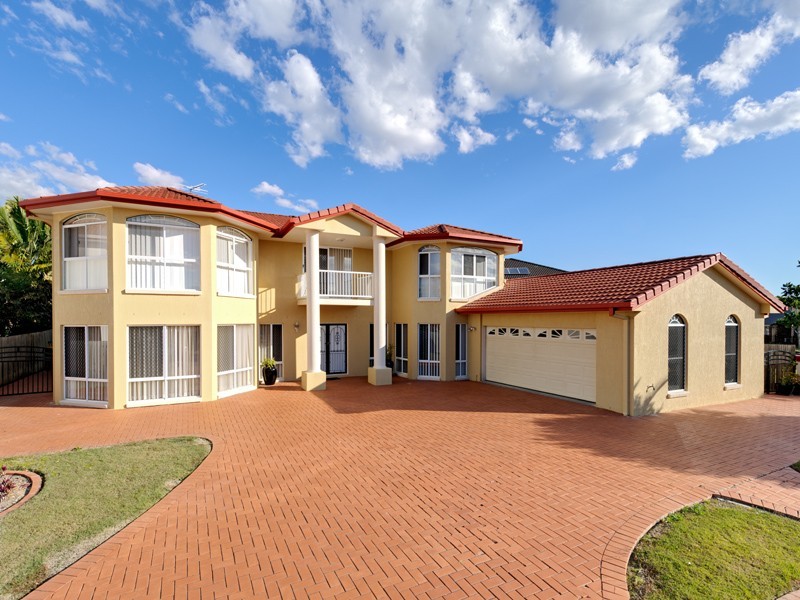 68 Lake Eyre Crescent, Parkinson QLD 4115