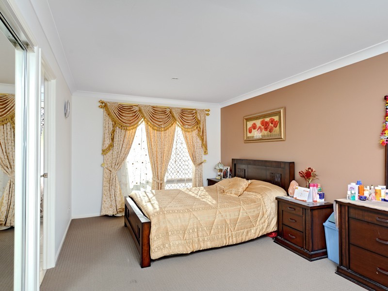 20 Bobbie Street, Parkinson QLD 4115