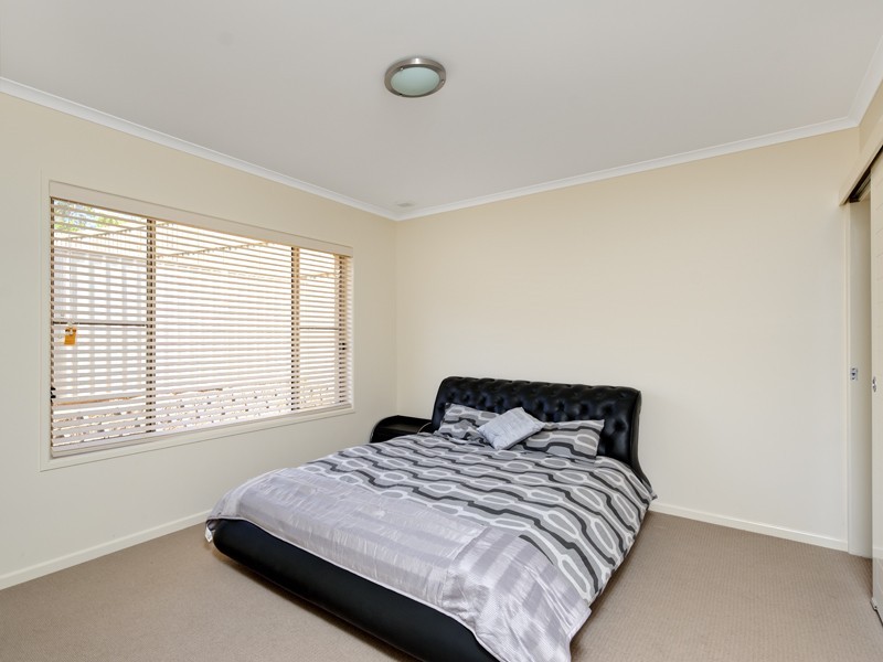 26 Langford Street, Eight Mile Plains QLD 4113