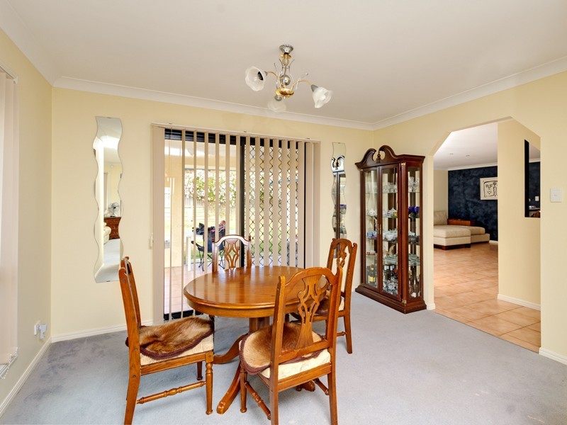 18 Sunhaven Crescent, Kuraby QLD 4112