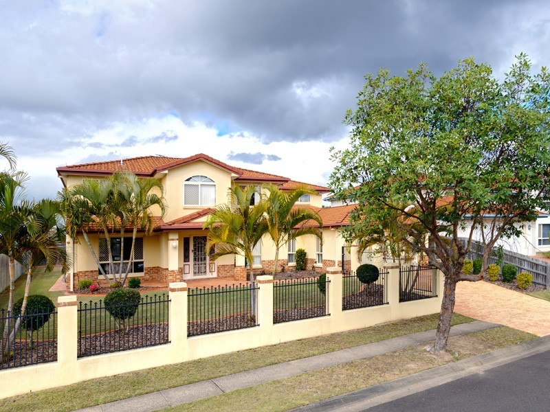 165 Lancaster Circuit, Stretton QLD 4116