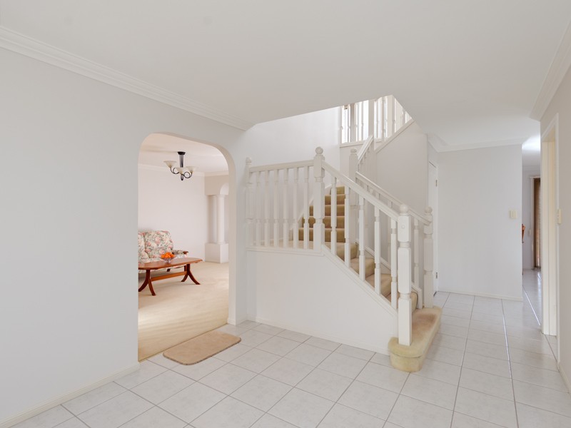 165 Lancaster Circuit, Stretton QLD 4116