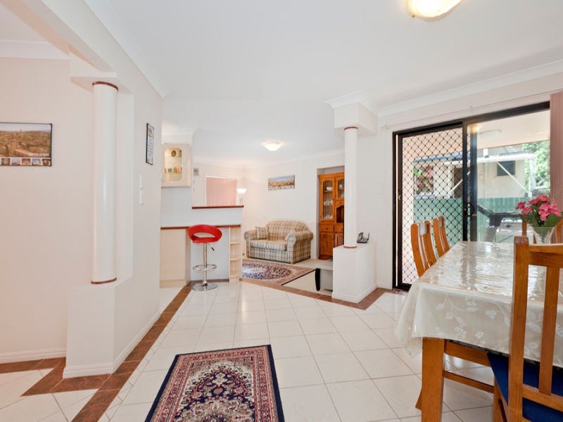 35 Mandarin Street, Coopers Plains QLD 4108