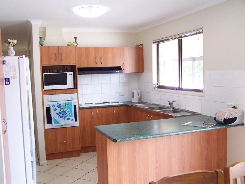 122 Pinelands Road, Sunnybank Hills QLD 4109