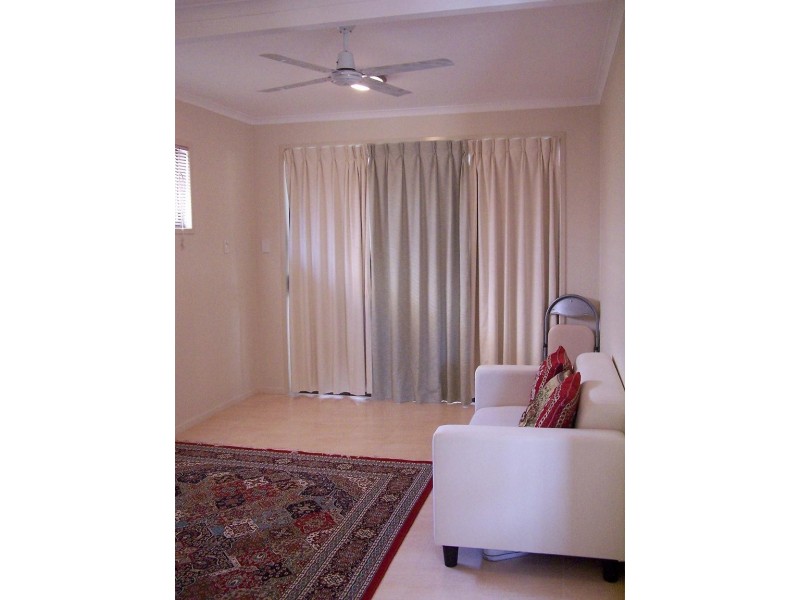 122 Pinelands Road, Sunnybank Hills QLD 4109