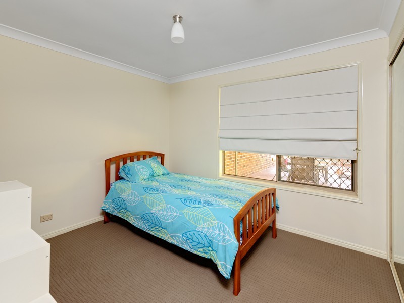 42 Bannockburn Crescent, Parkinson QLD 4115