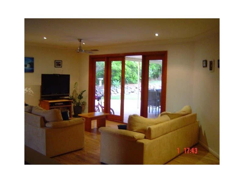 18 Wyalo Cct, Parkinson QLD 4115