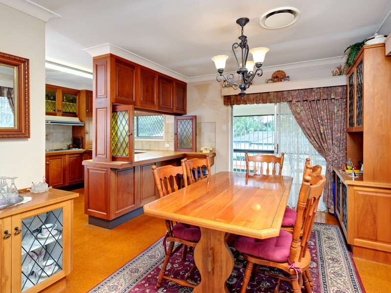 8 Bettina Street, Macgregor QLD 4109