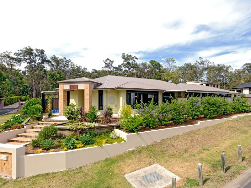 7 Sumayyah Place, Calamvale QLD 4116