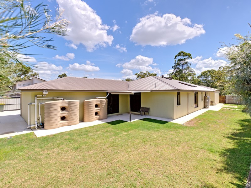 7 Sumayyah Place, Calamvale QLD 4116