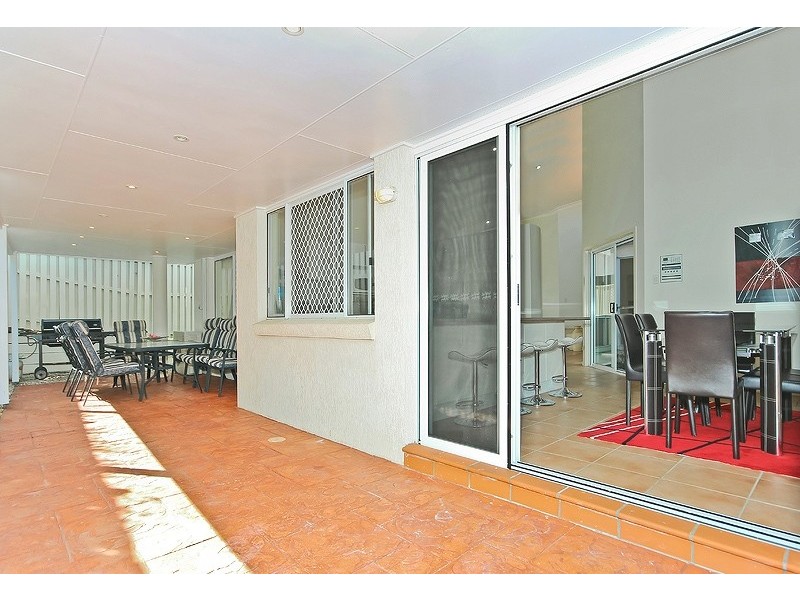 76 Springvale Cct, Underwood QLD 4119