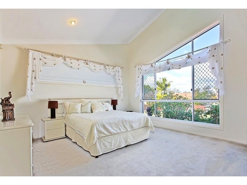 76 Springvale Cct, Underwood QLD 4119