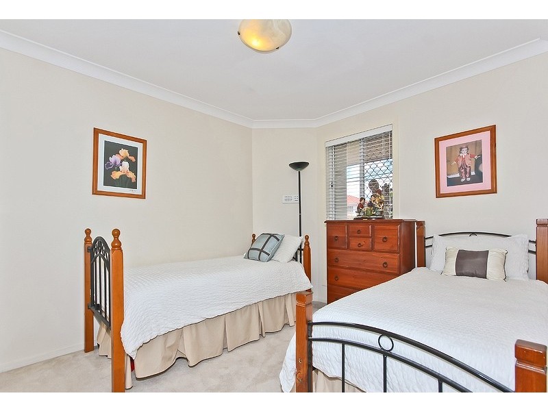 76 Springvale Cct, Underwood QLD 4119