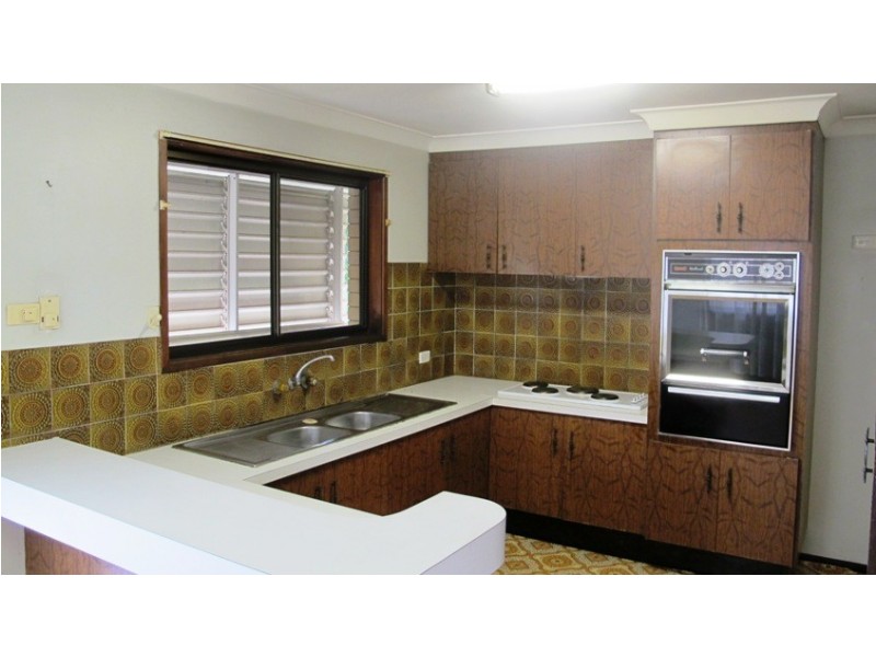 20 Kidd Street, Robertson QLD 4109