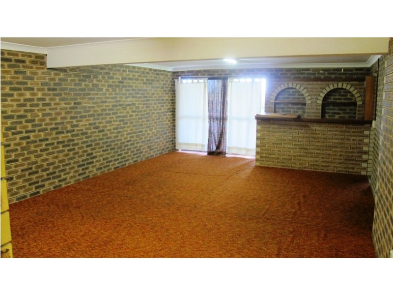 20 Kidd Street, Robertson QLD 4109