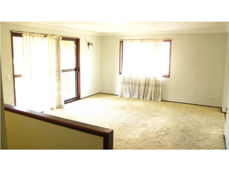 20 Kidd Street, Robertson QLD 4109