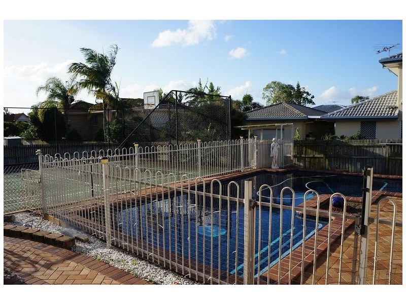 7 Hibiscus Court, Stretton QLD 4116