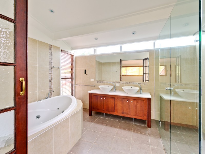 23 Estoril Street, Robertson QLD 4109