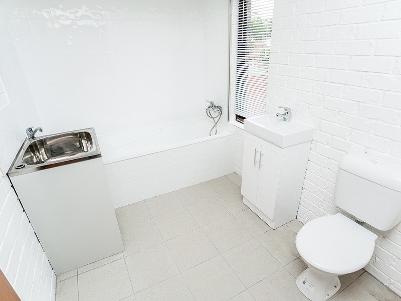 23 Estoril Street, Robertson QLD 4109