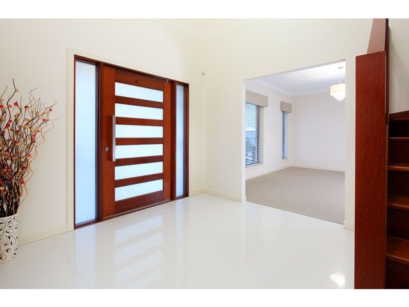 4 Jagfed Road TORVILLE HEIGHTS, Underwood QLD 4119