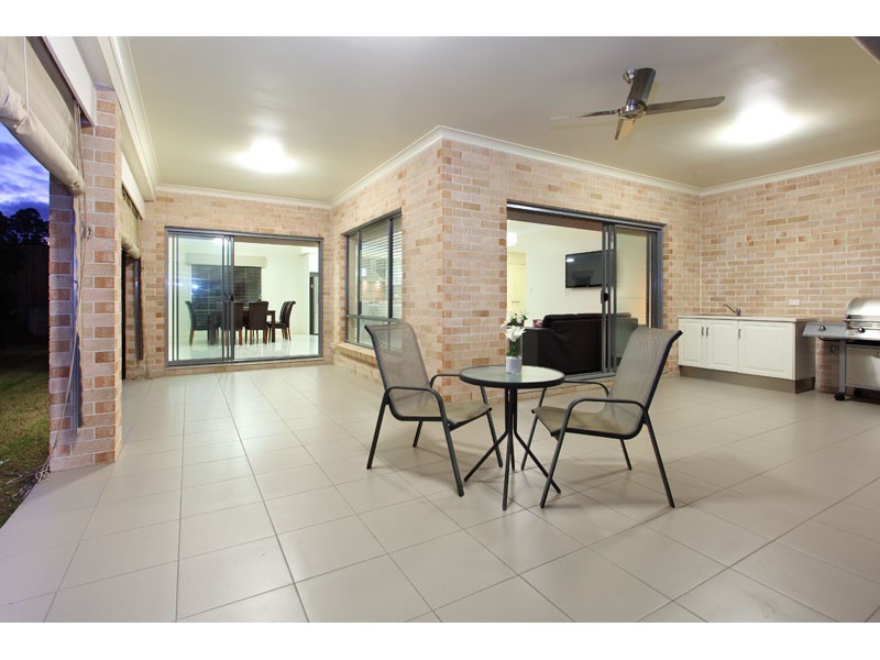 4 Jagfed Road TORVILLE HEIGHTS, Underwood QLD 4119
