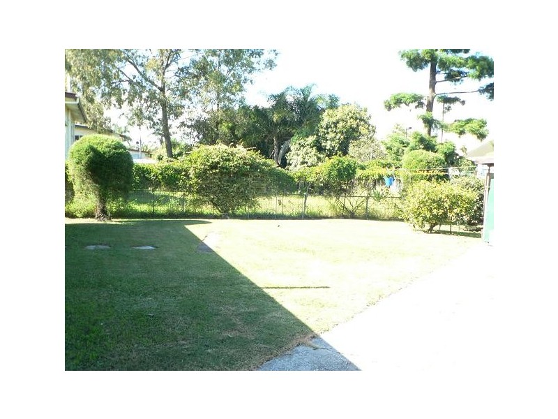 3 Walter St, Logan Central QLD 4114