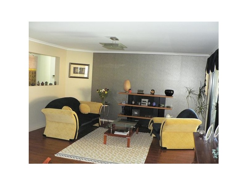 10 Crestwood Street, Kuraby QLD 4112