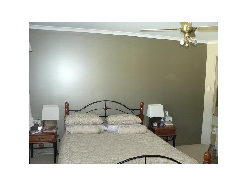 10 Crestwood Street, Kuraby QLD 4112