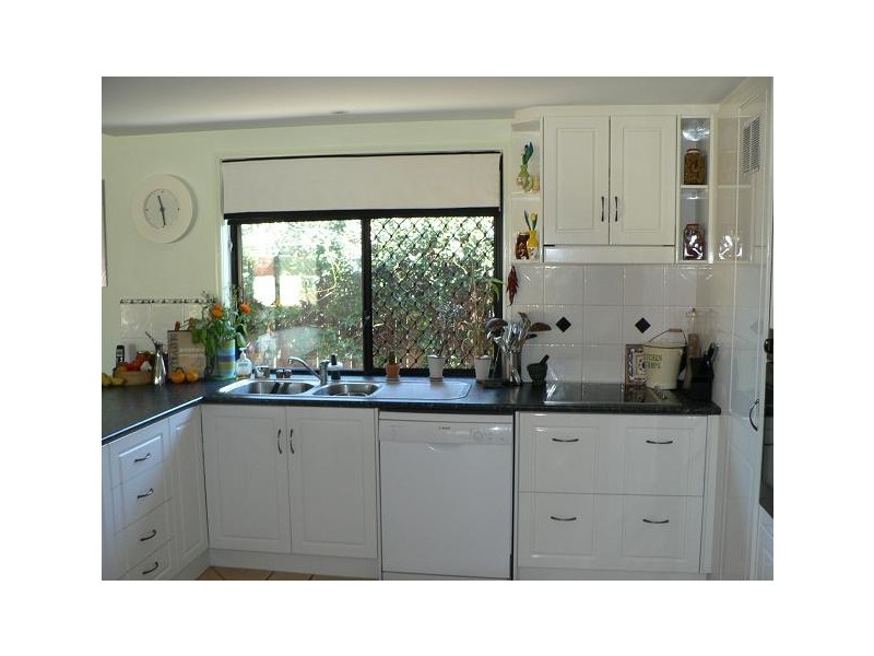 10 Crestwood Street, Kuraby QLD 4112