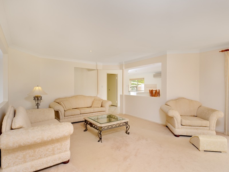 138 Lancaster Circuit, Stretton QLD 4116