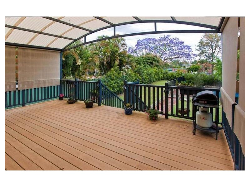 15 Kandanga Street, Eight Mile Plains QLD 4113