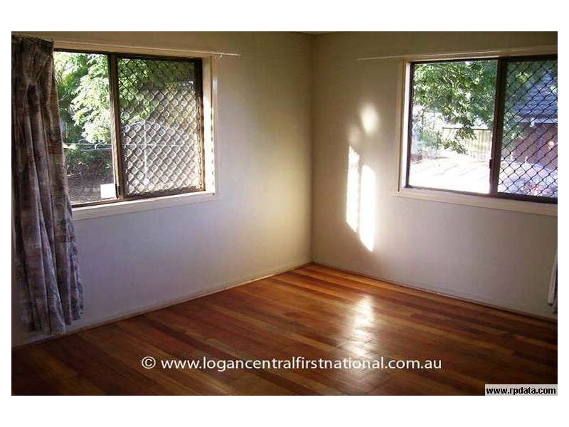 14 Bruce Road, Woodridge QLD 4114