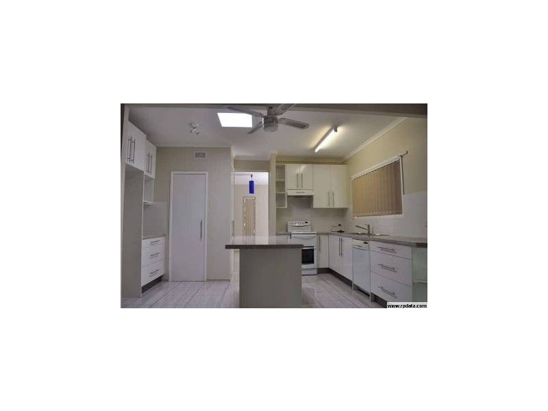 7 Beta Avenue, Kingston QLD 4114