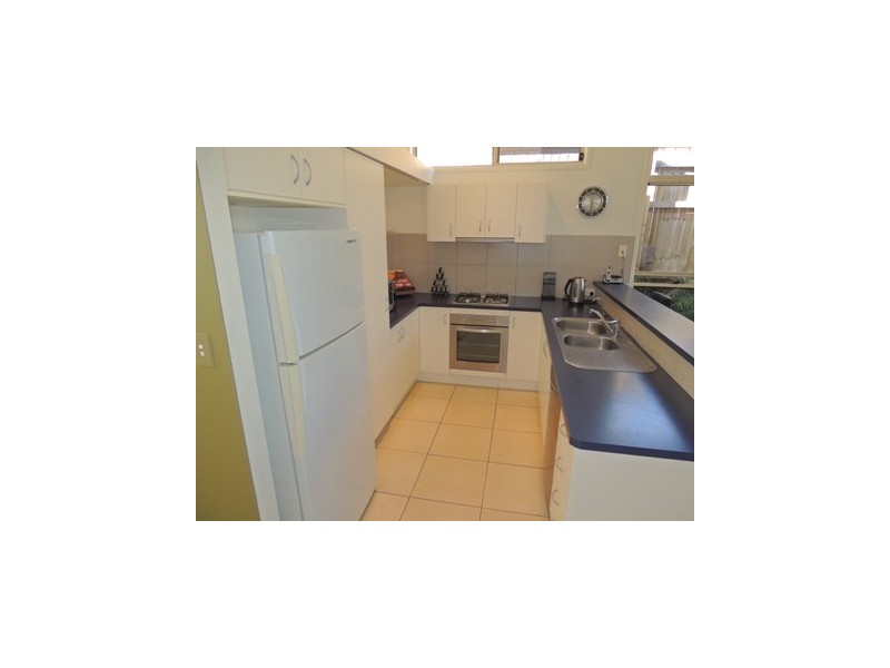 8 Apollo Place, Springfield Lakes QLD 4300