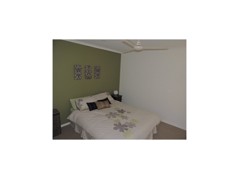 8 Apollo Place, Springfield Lakes QLD 4300