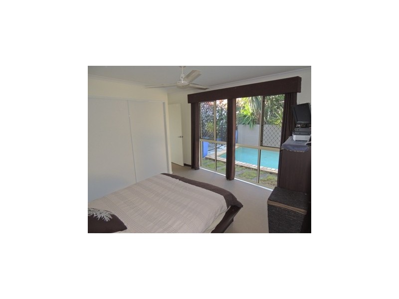 8 Apollo Place, Springfield Lakes QLD 4300