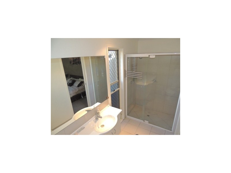 8 Apollo Place, Springfield Lakes QLD 4300