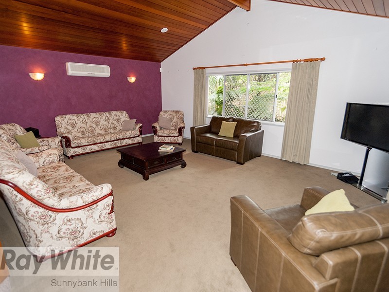 6 Jefferson Place, Stretton QLD 4116