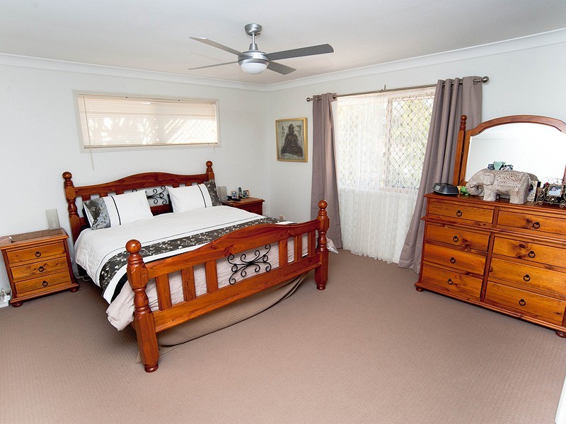 58 Bannockburn Crescent, Parkinson QLD 4115