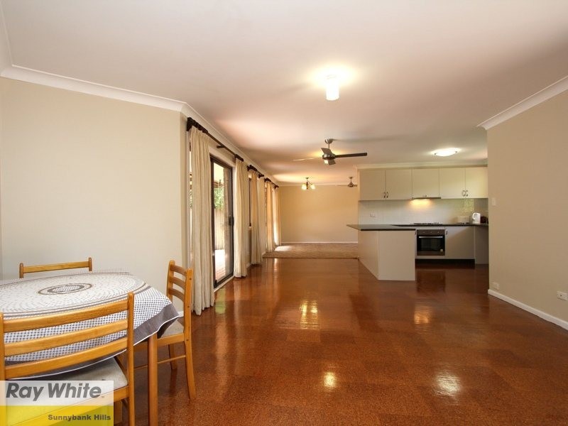 8 Grandchester Street, Sunnybank Hills QLD 4109