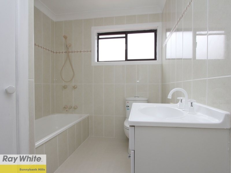 8 Grandchester Street, Sunnybank Hills QLD 4109