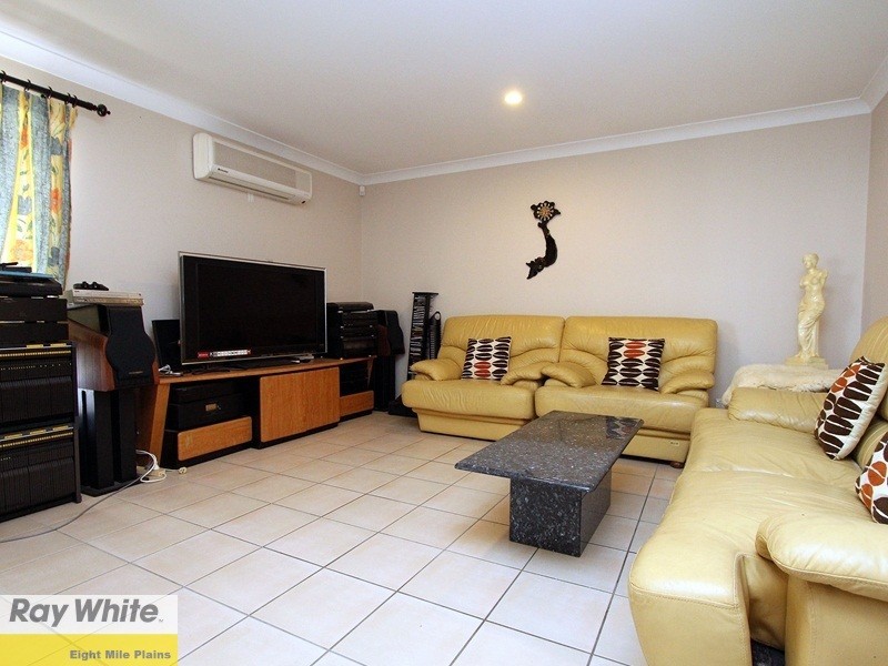 75 Wallum Drive, Parkinson QLD 4115