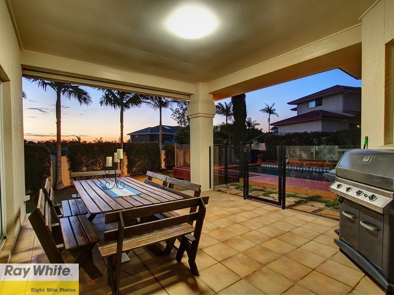 12 Kakirra Place, Eight Mile Plains QLD 4113