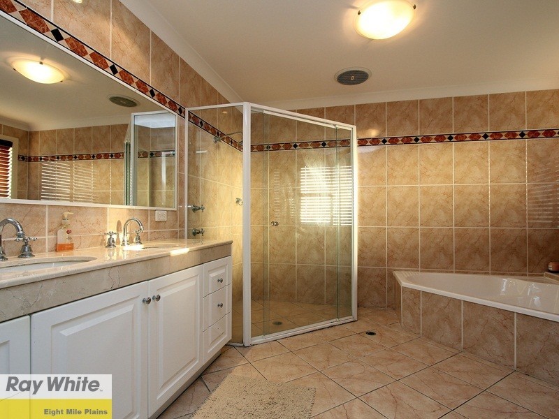 12 Kakirra Place, Eight Mile Plains QLD 4113