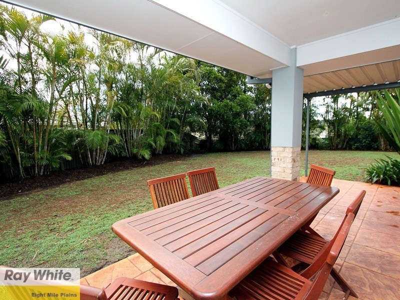 18 Michigan Crescent, Parkinson QLD 4115