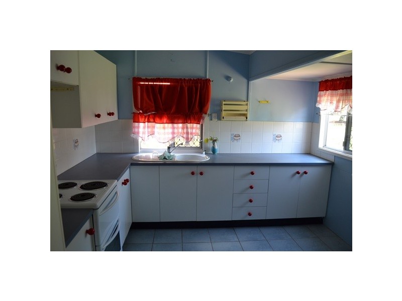 9 Verrall Street, Riverview QLD 4303