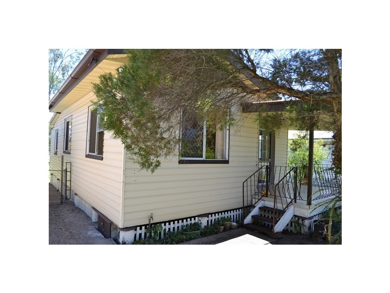 9 Verrall Street, Riverview QLD 4303