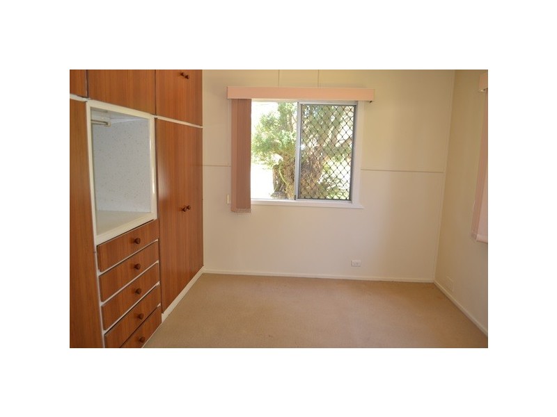 9 Verrall Street, Riverview QLD 4303