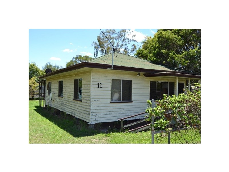11 Verrall Street, Riverview QLD 4303